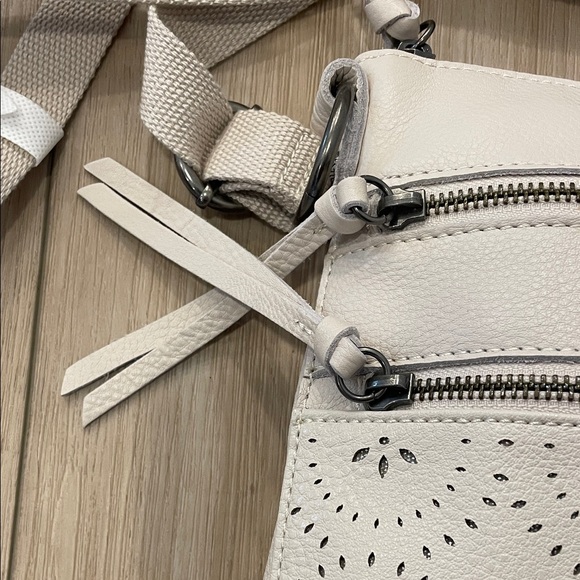 New the Sak reseda leather Cream Crossbody Bag - Picture 9 of 12